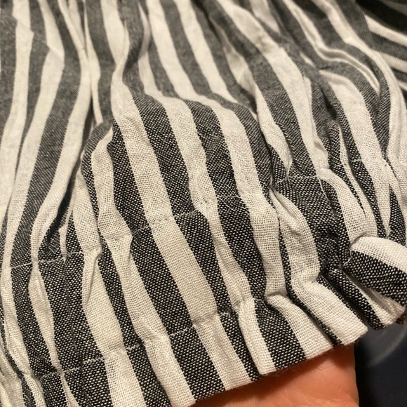 🩷3 for $20🩷 Off the shoulders ruched crop top - Picture 3 of 4